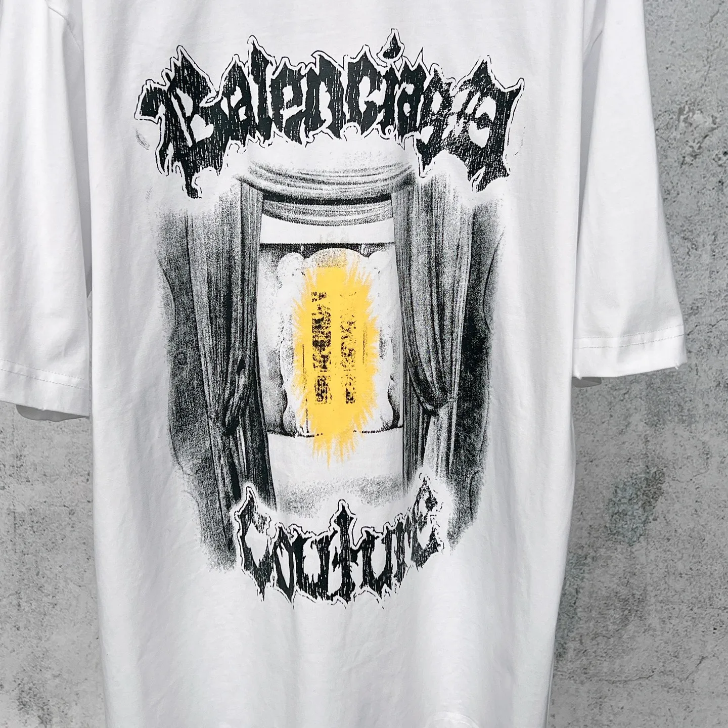 【 . Quality】BALENCI*GA/ .SS 26 New Arrival salon de couture T 。 . Authentic ， 。 ZP 。 260 ， . ， ，。 。 。 ， 。 OS . Same Style ：BL 263765 ：Black，White Size：XS S M L